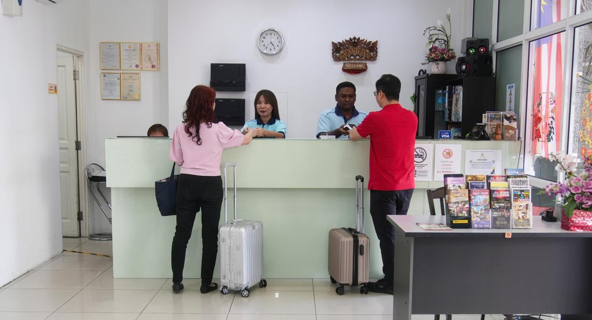 Grand Inn Hotel - Macalister Road George Town Buitenkant foto